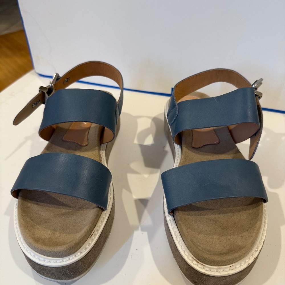 Aquatalia leather sandal